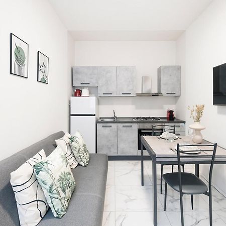 Easylife - Appartamento Elegante Moderno E Accogliente - La Tua Oasi In Citta ميلان المظهر الخارجي الصورة